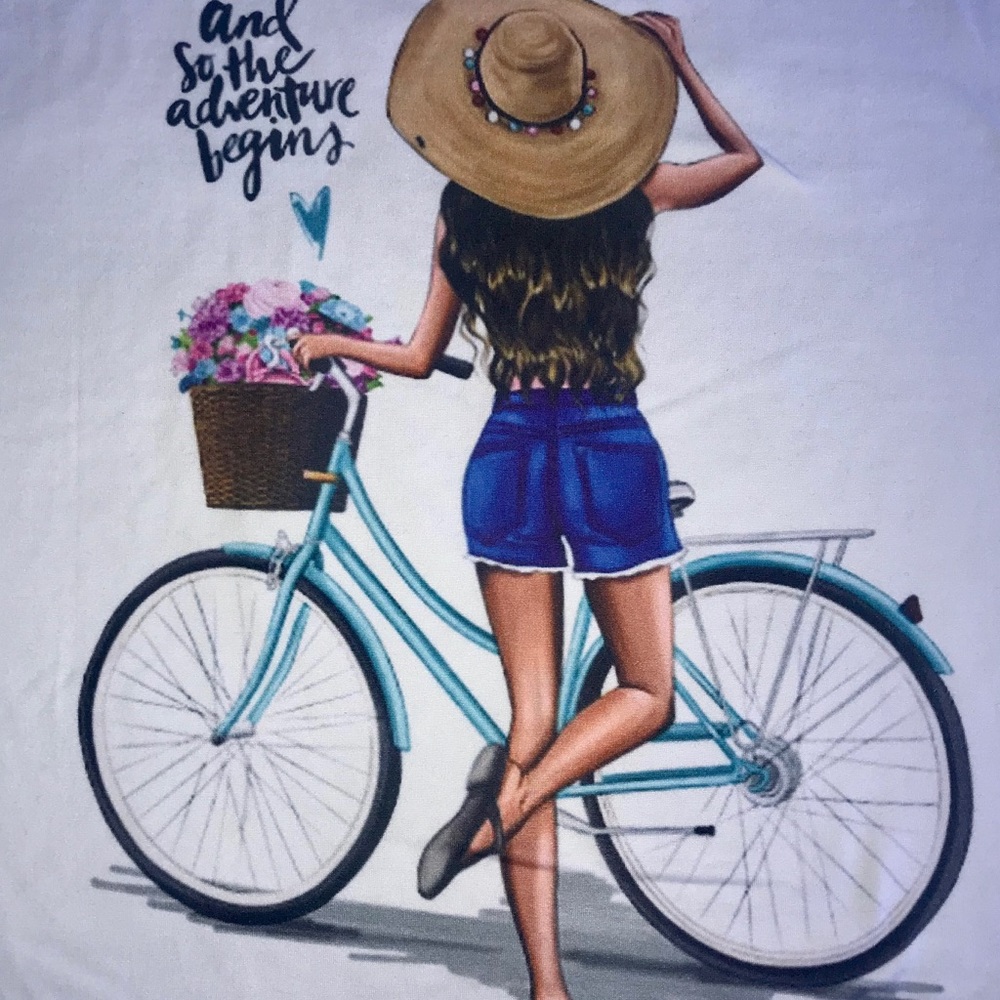 🦋 T-shit 🥰cute “and so the adventure begins “